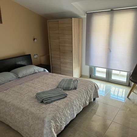 Instyle Zakynthos Town Apartment エクステリア 写真